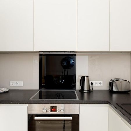 Lovely 2-Bedroom Apartment At The Vaci Street Budapest Ngoại thất bức ảnh